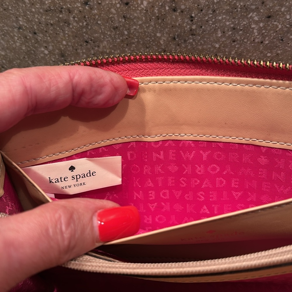 ❤️FINAL PRICE Kate Spade Layton Wellesley Neon Pink Leather Wristlet WLRU1779 - Picture 13 of 14